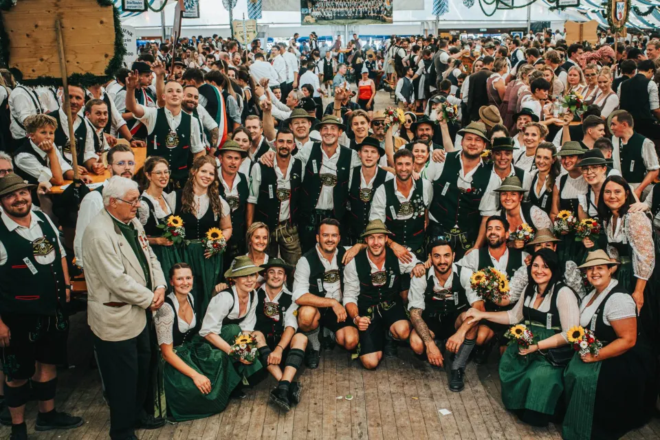 Gruppenfoto Burschenverein Aubing